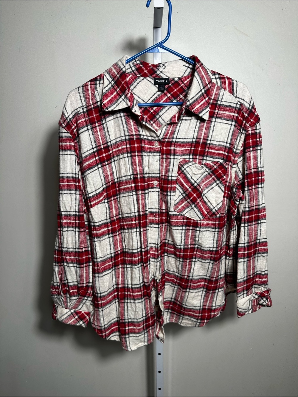 P215. Torrid Women’s Red & White Plaid Button-Front Shirt-Large